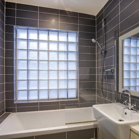 1 The Kings Within The Walls Ferienhaus *