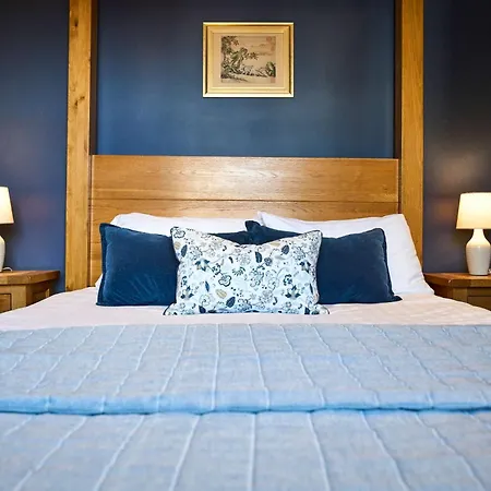 1 The Kings Within The Walls