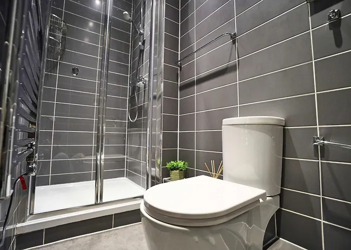 1 The Kings Within The Walls * يورك