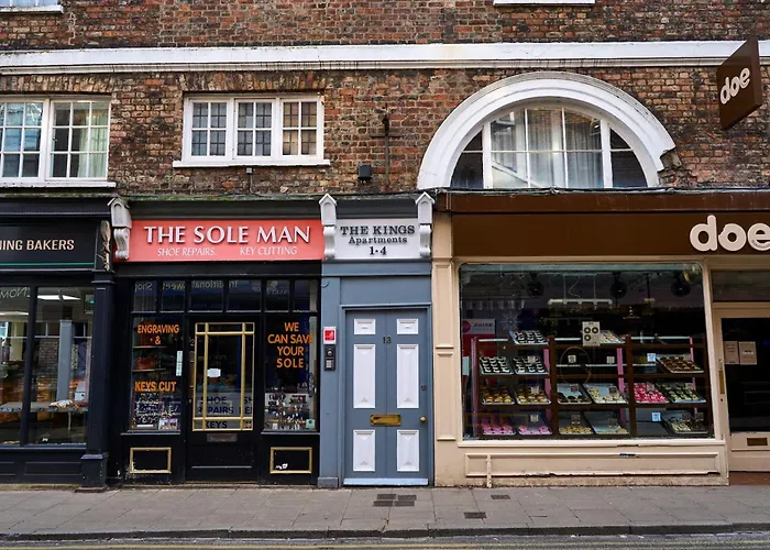 شقة 1 The Kings Within The Walls